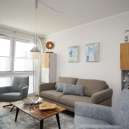 Zentrale Fewo Mit Terrasse, Gratis Nutzung Vom Ahoi Erlebnisbad Und Sauna In Sellin - Villa Anni Fewo 02 Goehren  Extérieur photo
