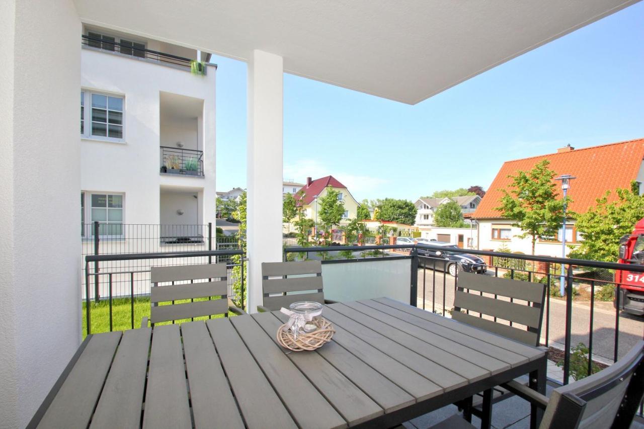 Zentrale Fewo Mit Terrasse, Gratis Nutzung Vom Ahoi Erlebnisbad Und Sauna In Sellin - Villa Anni Fewo 02 Goehren  Extérieur photo